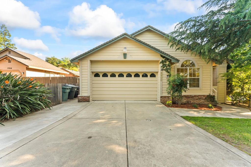 Photo of 3900 Green Forest Lane, Sacramento, CA 95821 (MLS # 226042016)