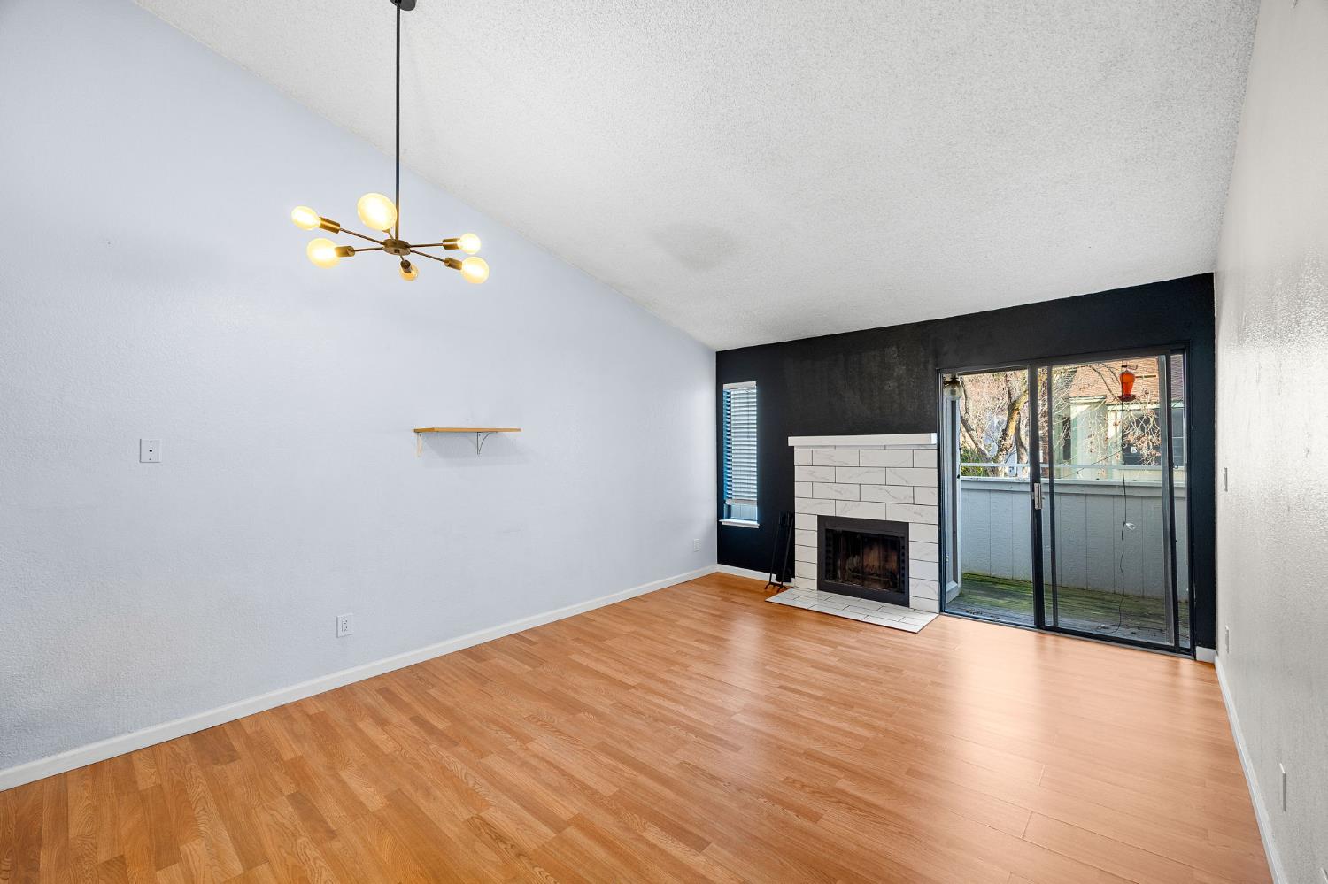 250 Del Verde Circle 6