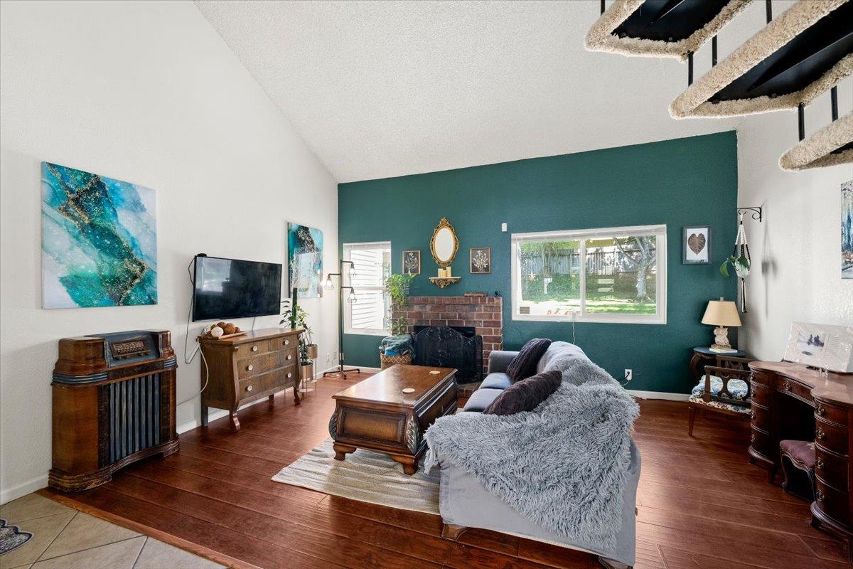 7237 Cinnamon Circle