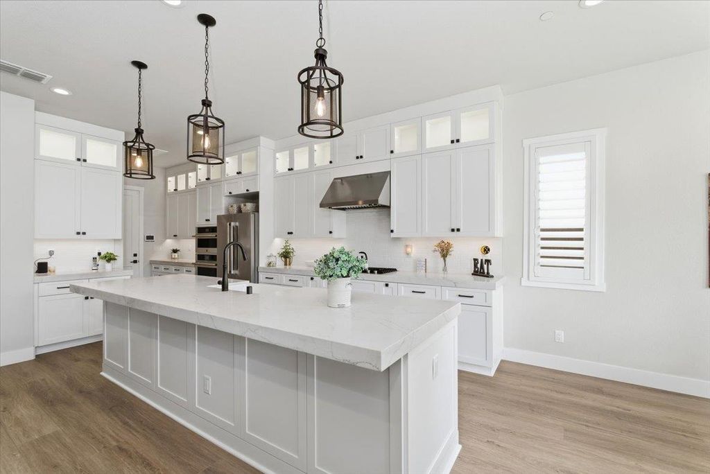 Photo of 3520 Deer Park Drive, Folsom, CA 95630 (MLS # 226019550)