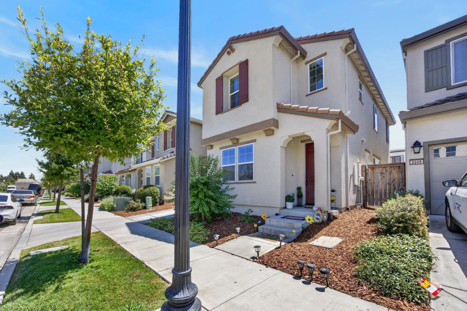 2505 Buzz Aldrin Way