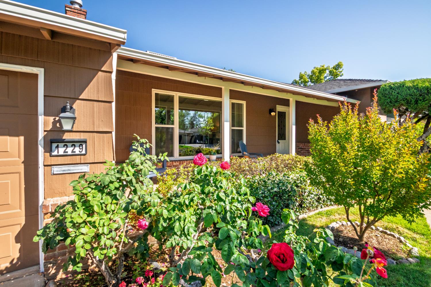 1229 Fitch Way