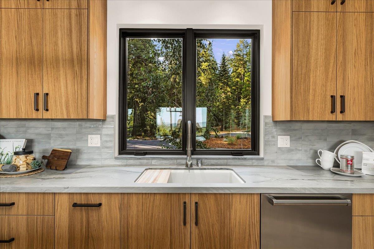 14585 Banner Lava Cap Rd, Nevada City, CA, 95959, USA, 4 Bedrooms Bedrooms, ,5 BathroomsBathrooms,Residential,Active,14585 Banner Lava Cap Rd,226097483