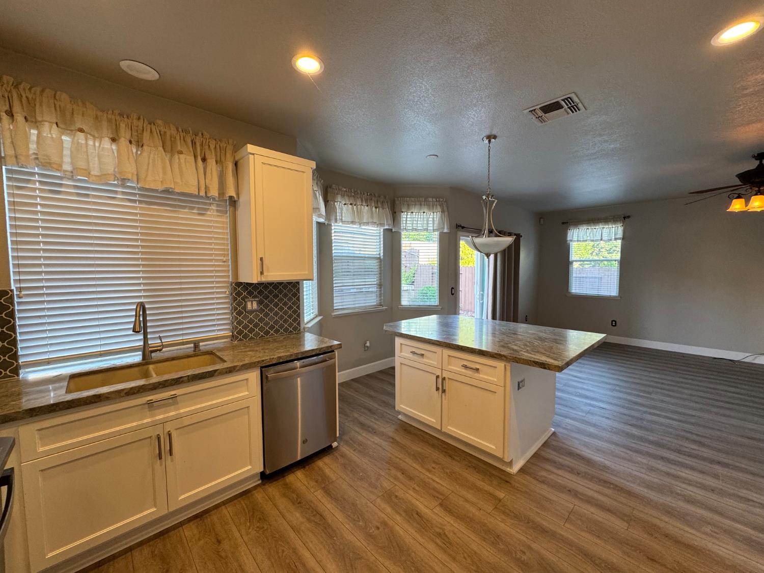 8215 Gold Sierra Court