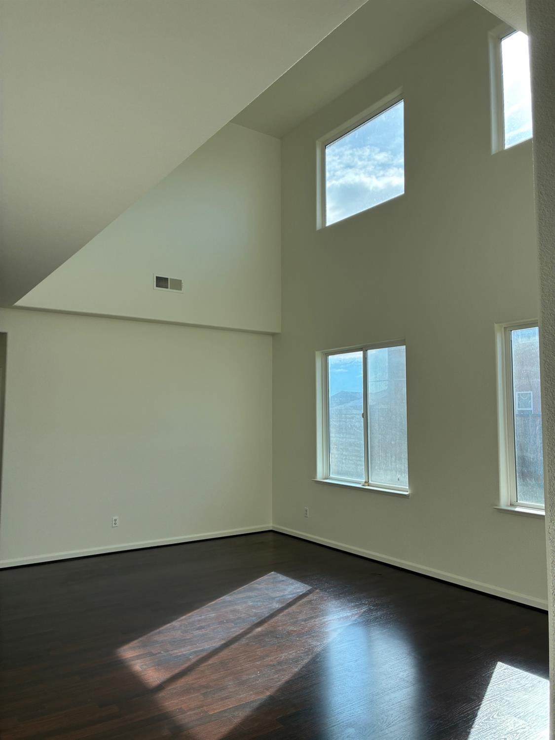 1634 Islesworth Way