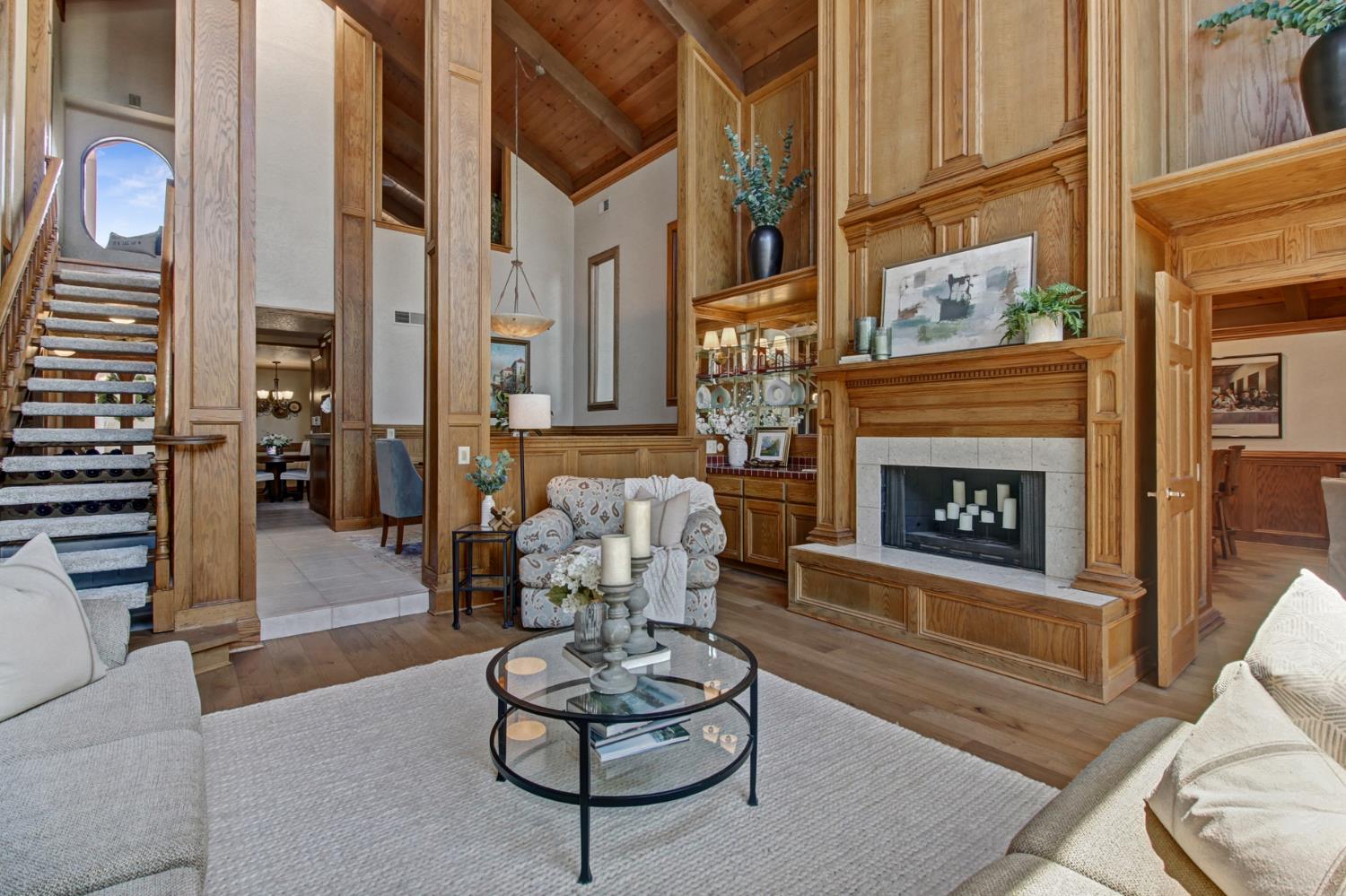 7916 Laurelridge Court