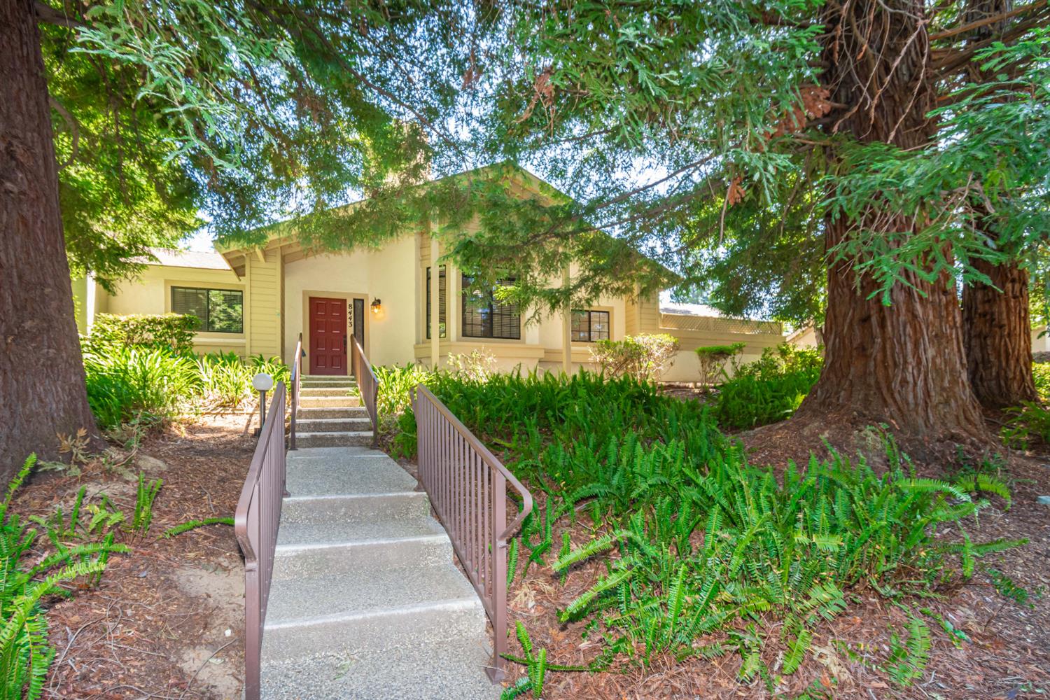 8443 Creekridge Circle