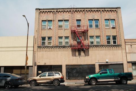 32 S American Street Stockton CA 95202