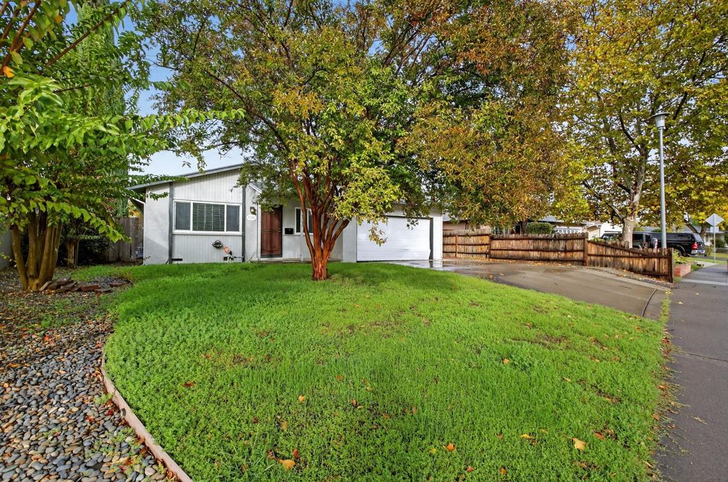 Photo of 8783 Elk Way, Elk Grove, CA 95624 (MLS # 225146755)