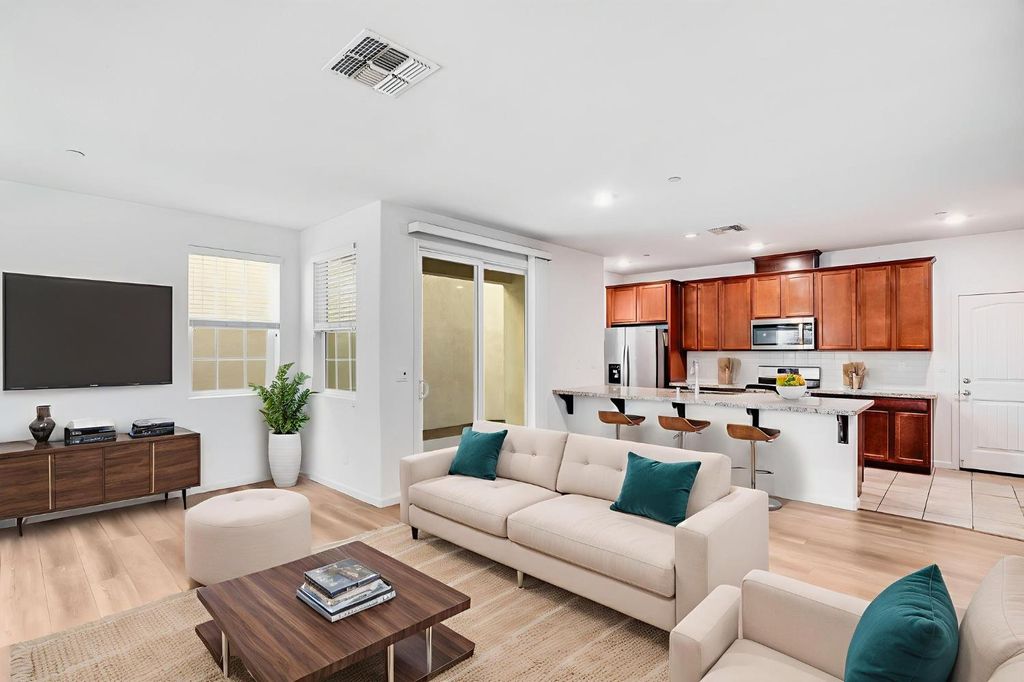 Photo of 2516 John Glenn Way, Sacramento, CA 95834 (MLS # 226032306)