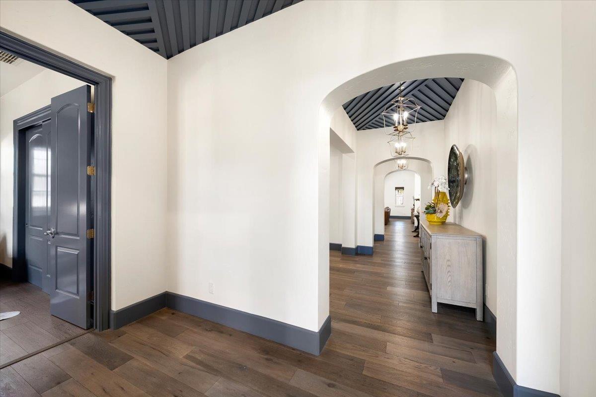 8143 Woodland Grove Pl.