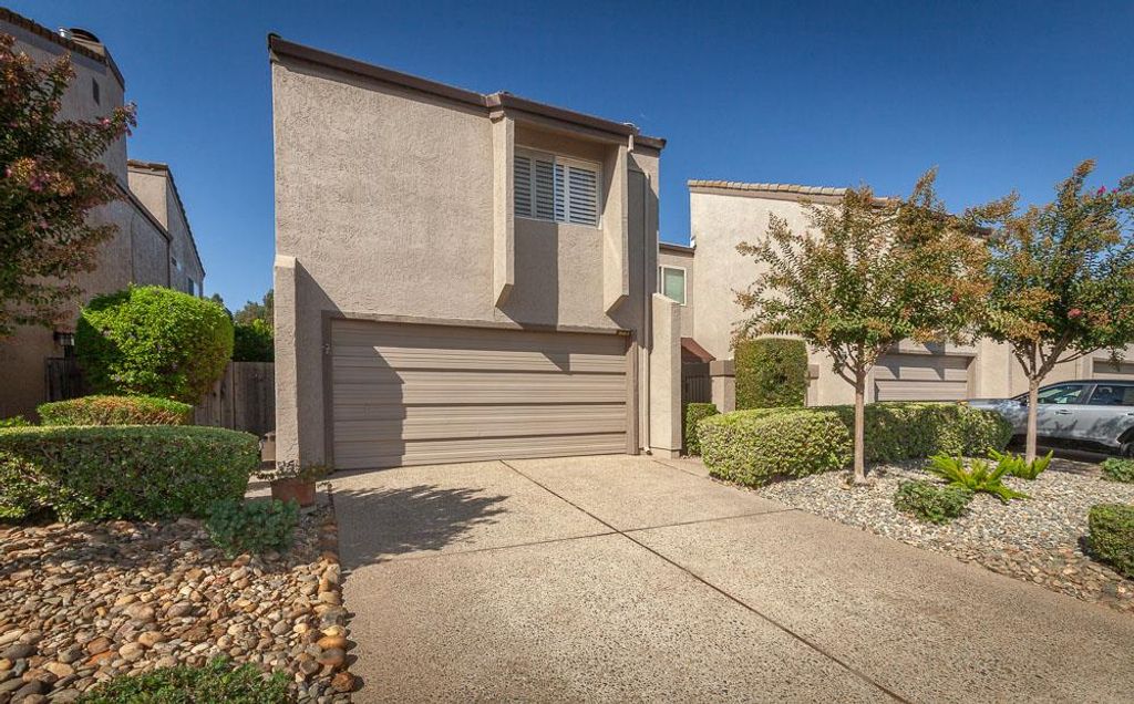 Photo of 1071 Awani Drive, Lodi, CA 95240 (MLS # 225130714)