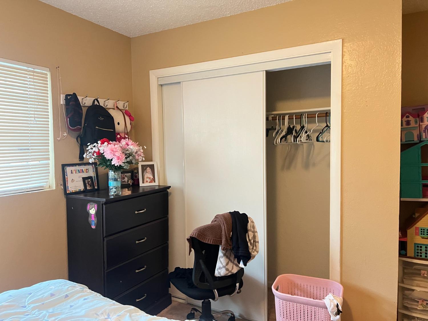 Stockton, California 95209, United States, ,Residential,Pending,121355