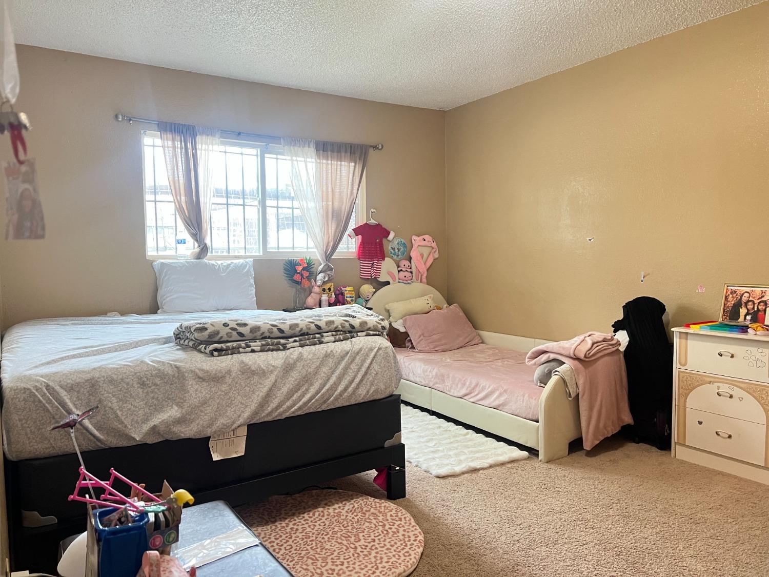 Stockton, California 95209, United States, ,Residential,Pending,121355