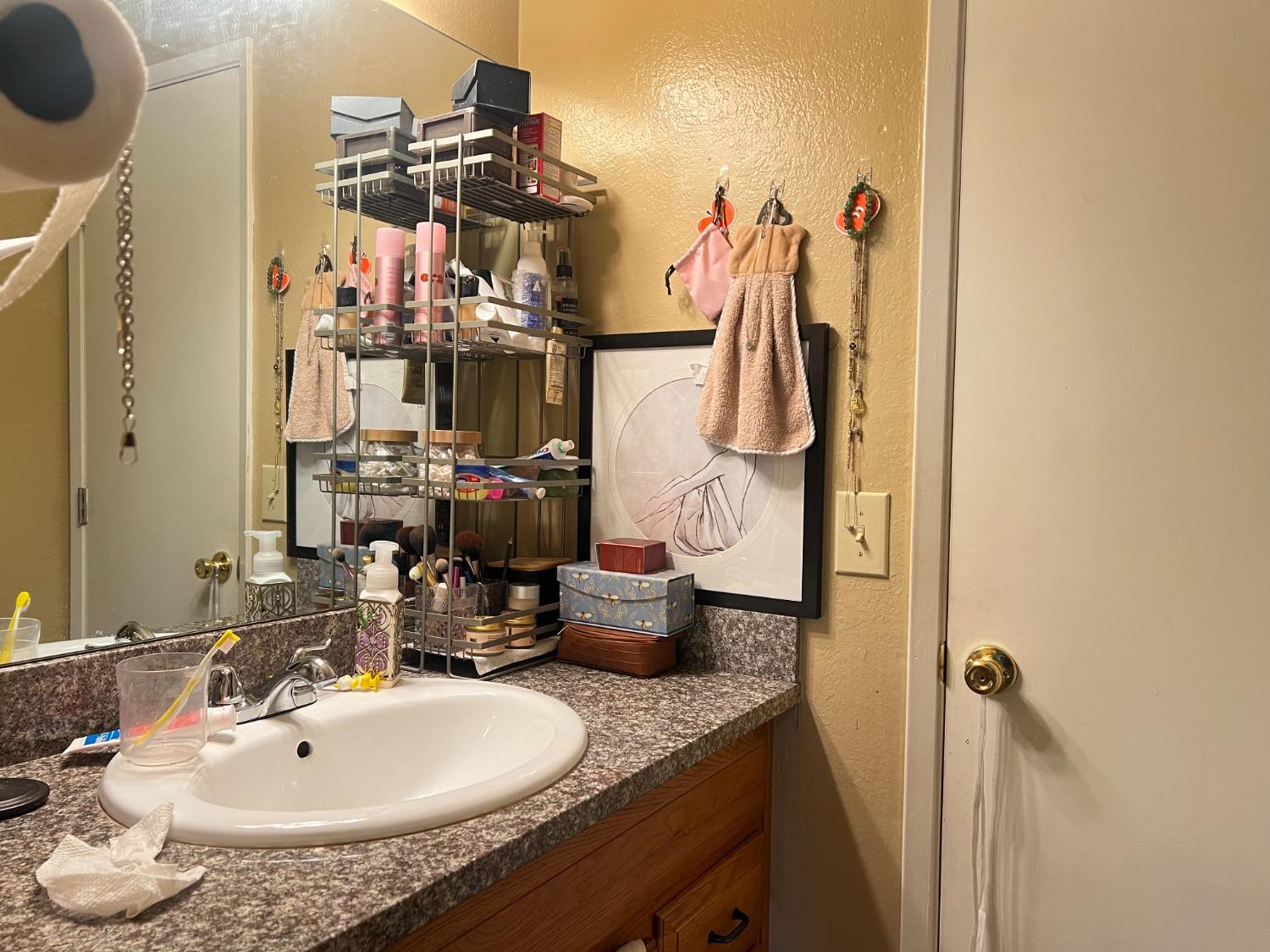 Stockton, California 95209, United States, ,Residential,Pending,121355