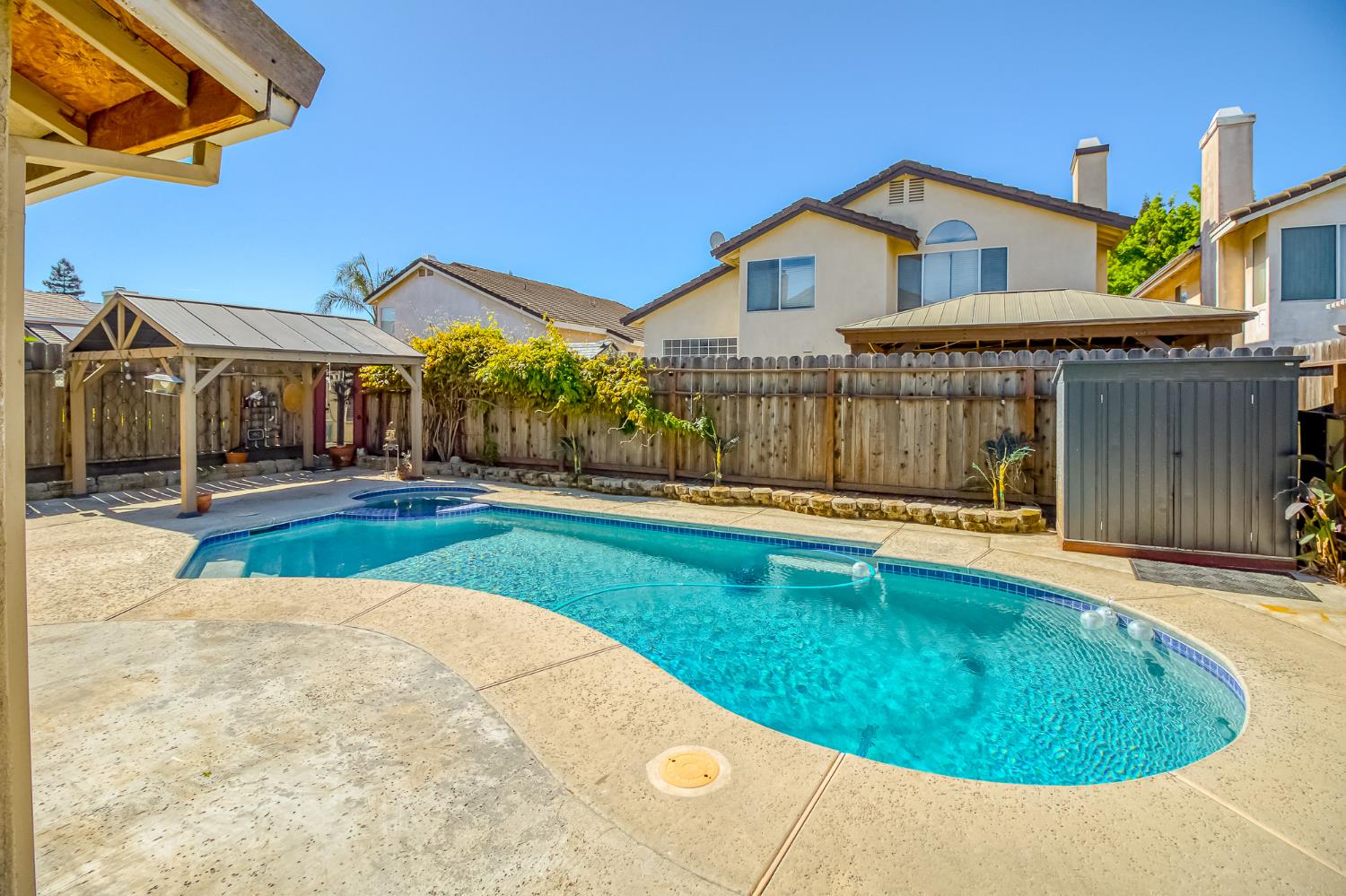 3724 Laurenburg Avenue