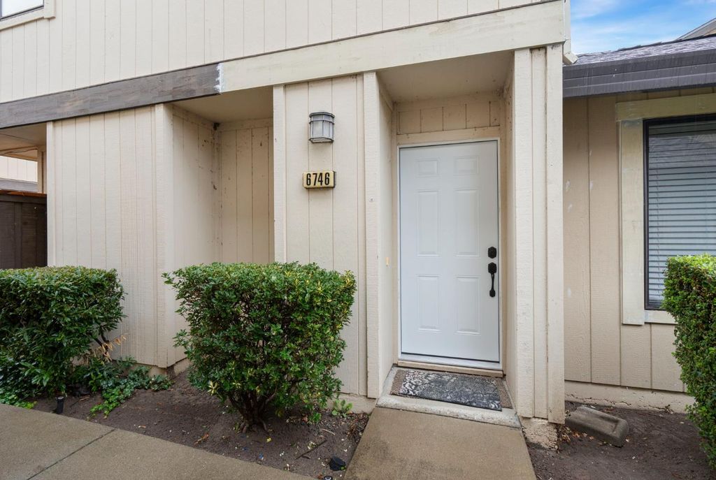 Photo of 6746 Calvine Road, Sacramento, CA 95823 (MLS # 226005742)