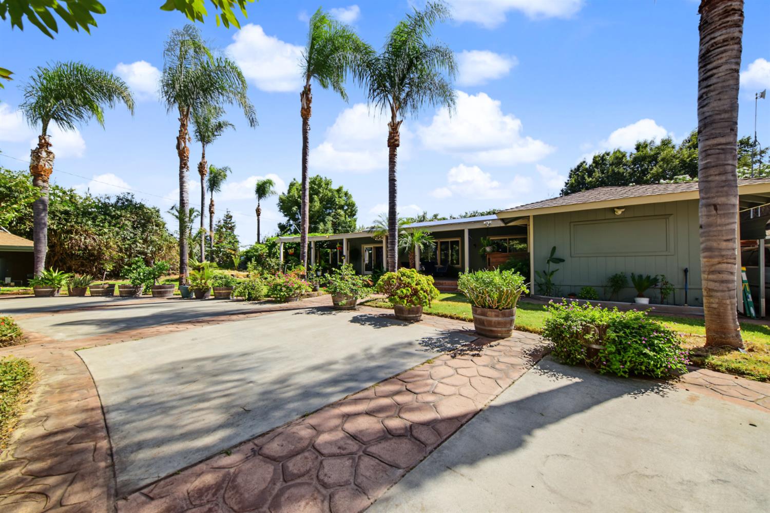 6176 Fleming Road