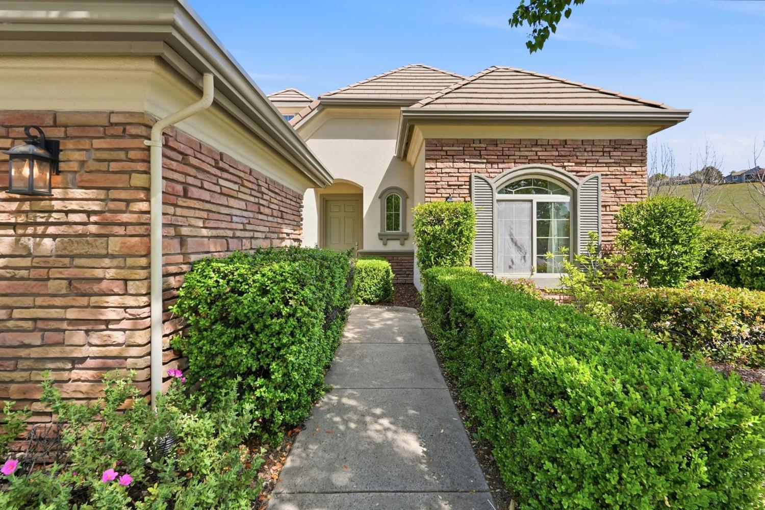 1359 W Terracina Drive