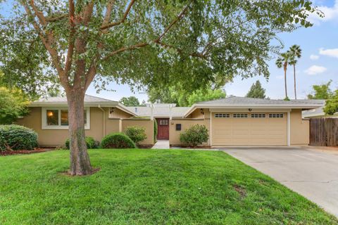 4306 Vista Way Davis CA 95618