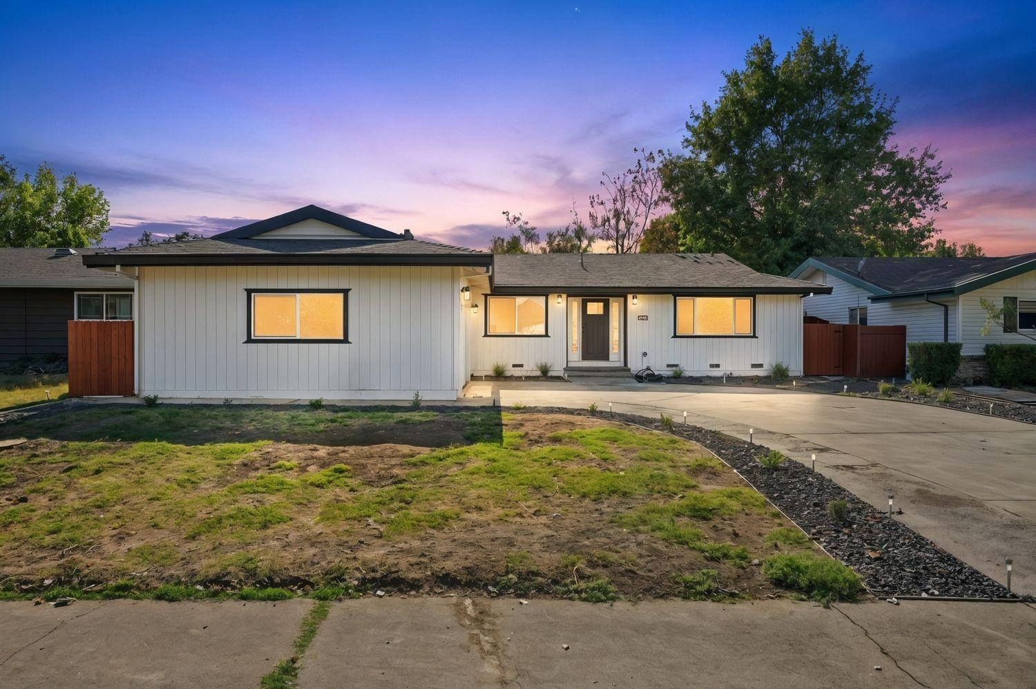 2422 Aramon Drive