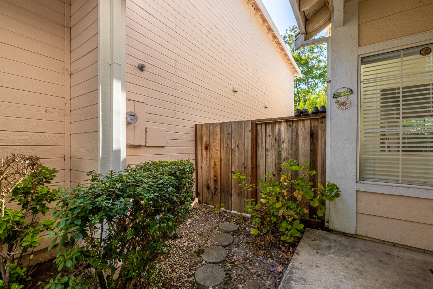 39965 Potrero Drive