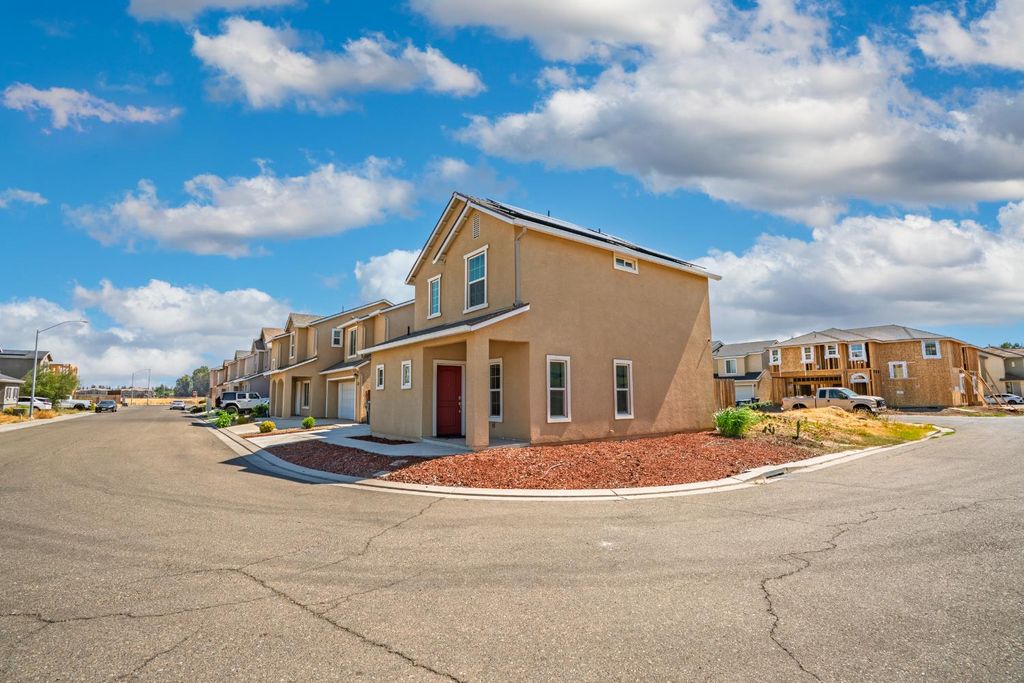 Photo of 1344 Hermosa Drive, Merced, CA 95348 (MLS # 225125640)