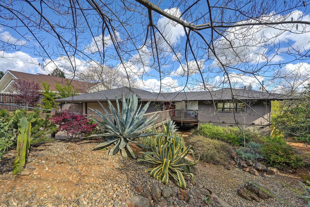 3060 Knollwood Drive