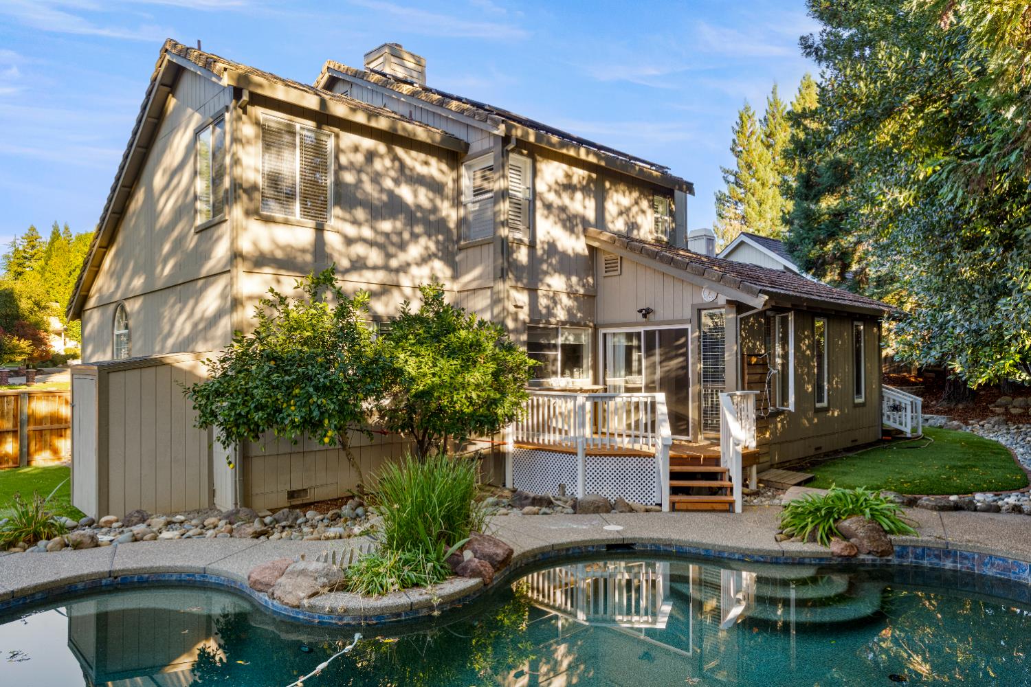 2060 Sheffield Drive