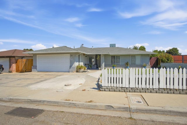 1180 Boxwood Way