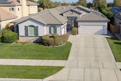 1661 Rio Vista Way Yuba City CA 95553