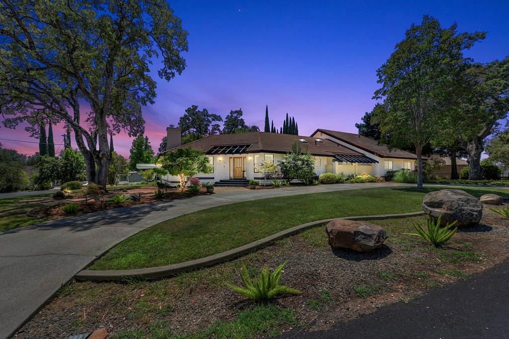 1801 Arroyo Drive