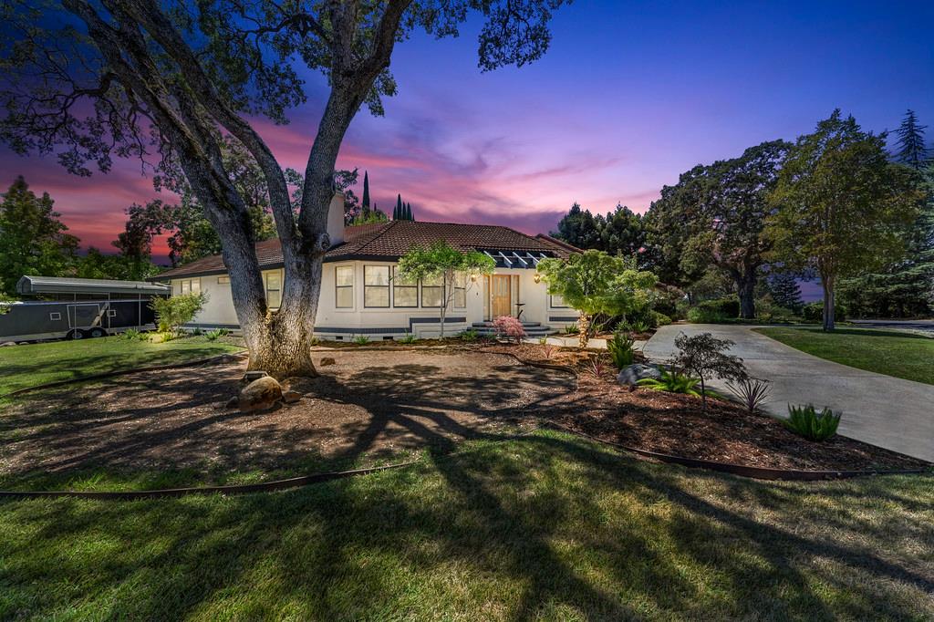 1801 Arroyo Drive