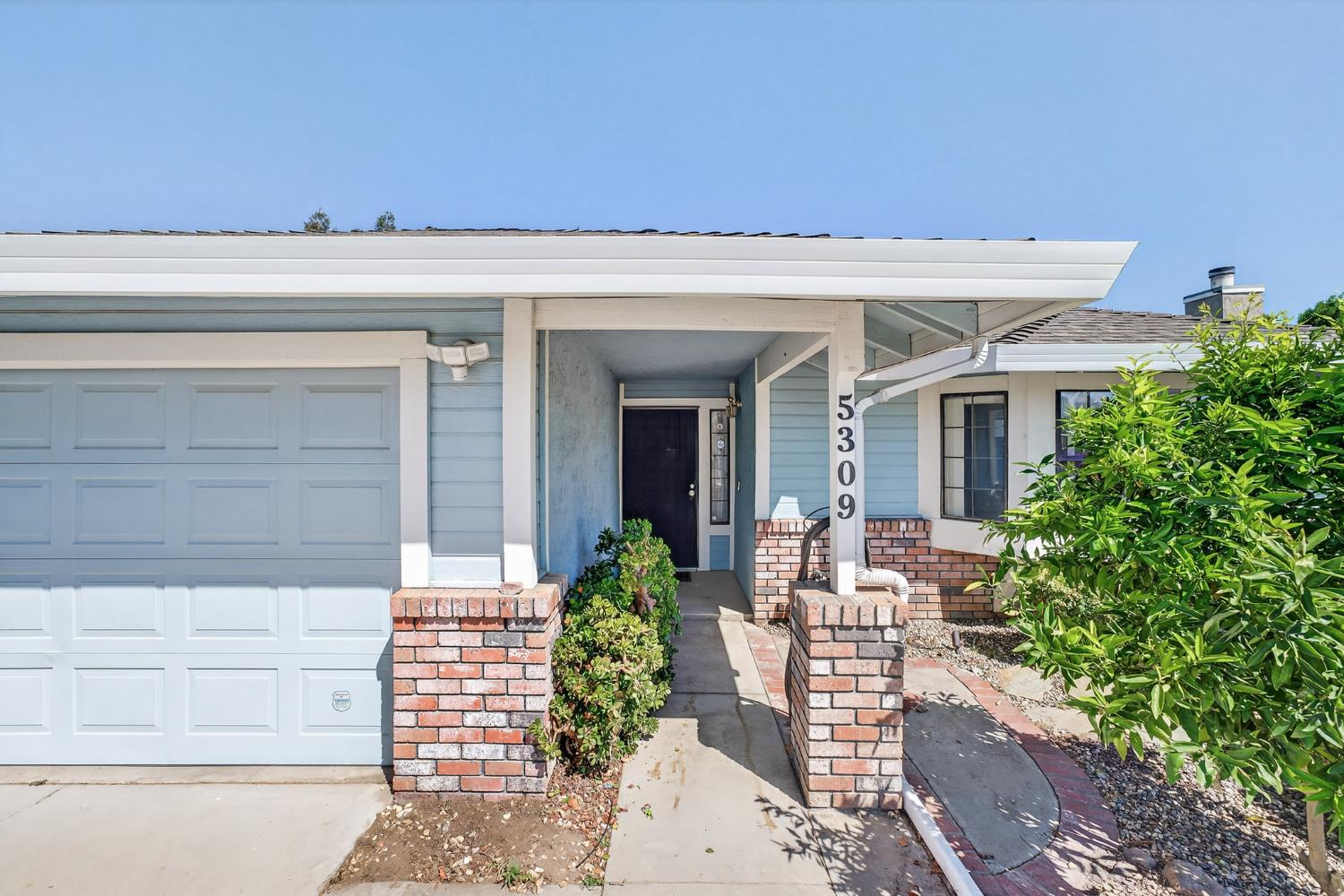 5309 Cottage Lane