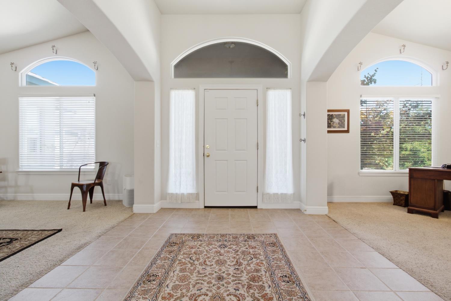 2246 Lakeview Circle