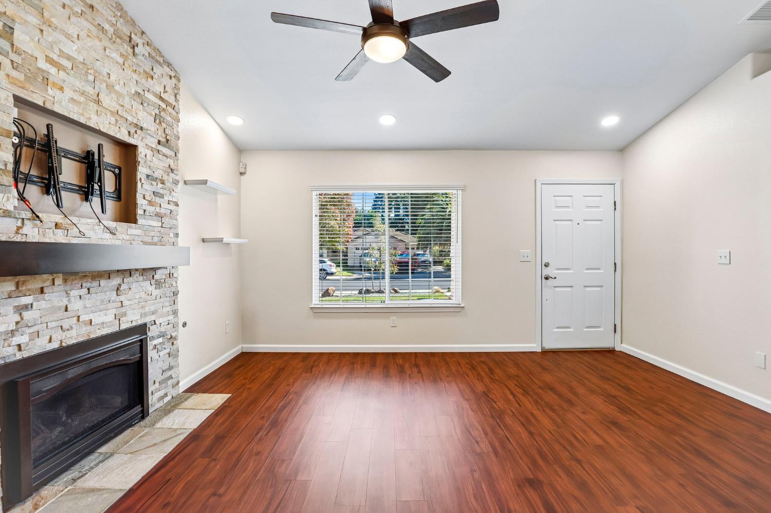 2131 Cargill Way
