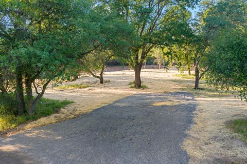 6065 Indian Springs Road Loomis CA 95650