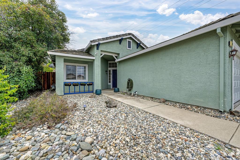 3446 Alder Canyon Way