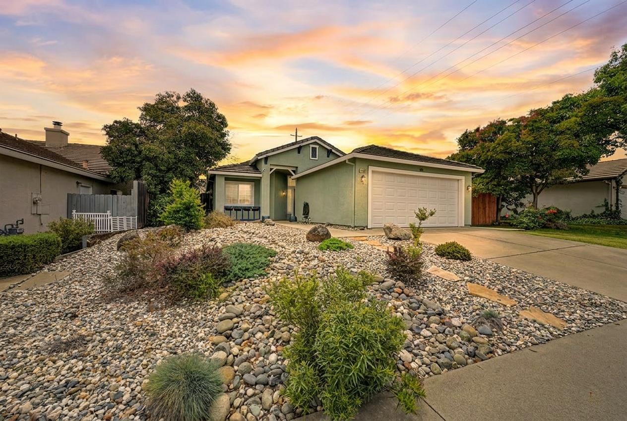 3446 Alder Canyon Way