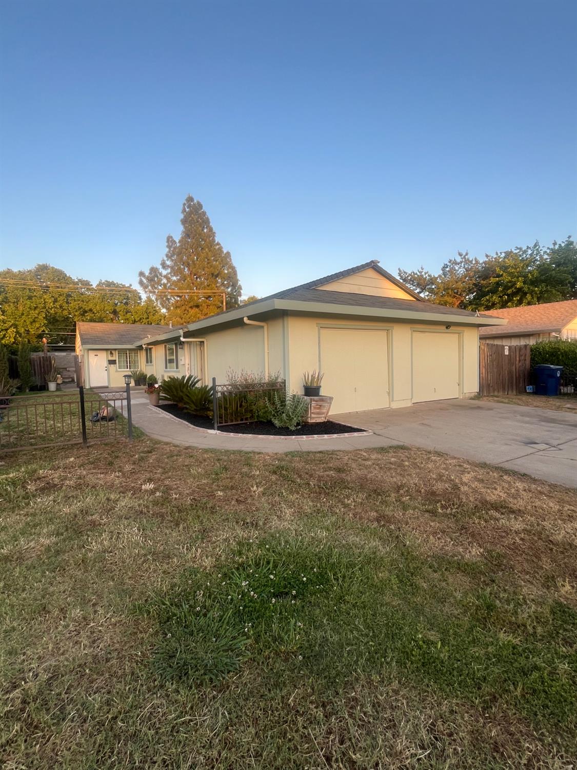 10276 S White Rock Road