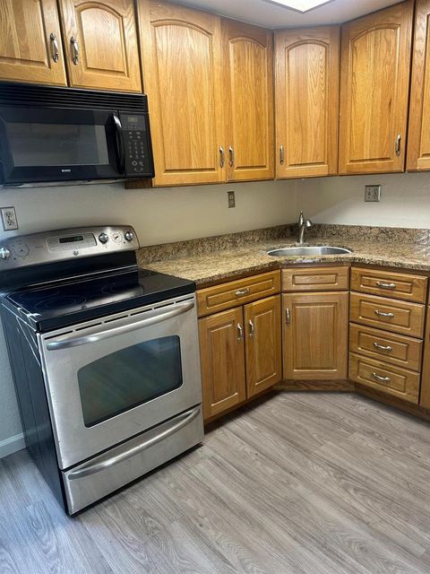 3932 NE Whitney Avenue Sacramento CA 95821