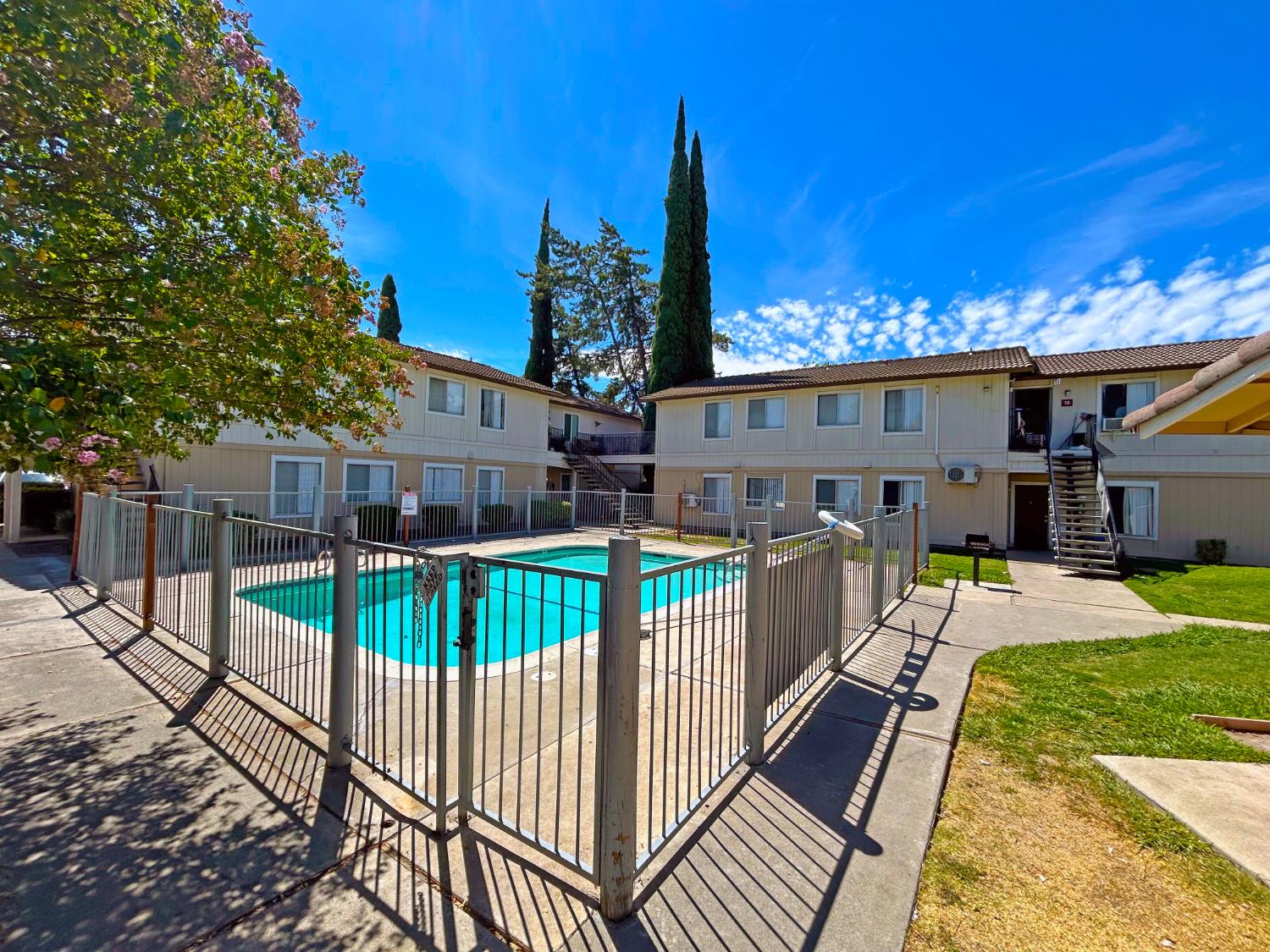7945 N El Dorado Street