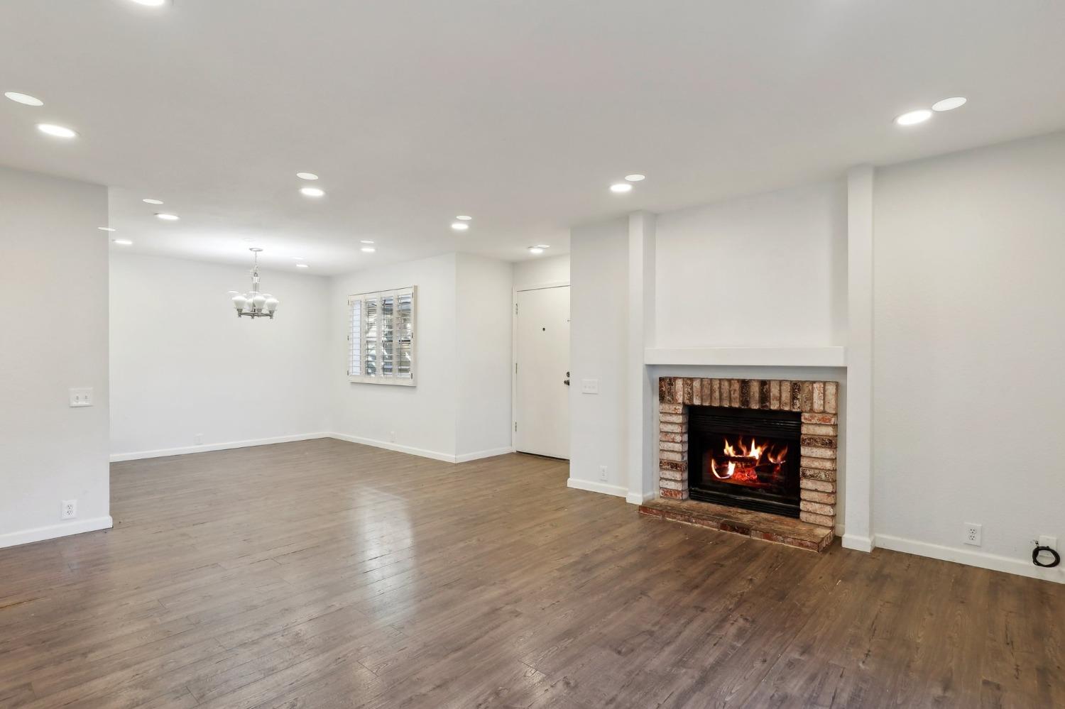 2280 Hurley Way 29