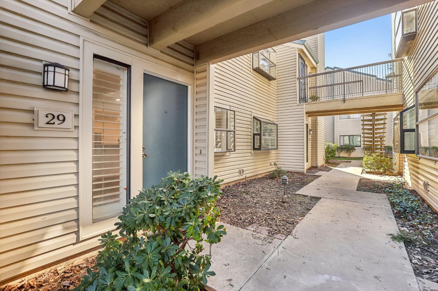 2280 Hurley Way 29