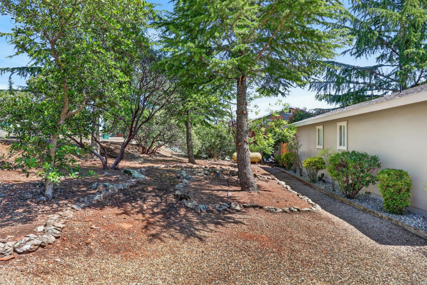 3432 Fernbrook Court
