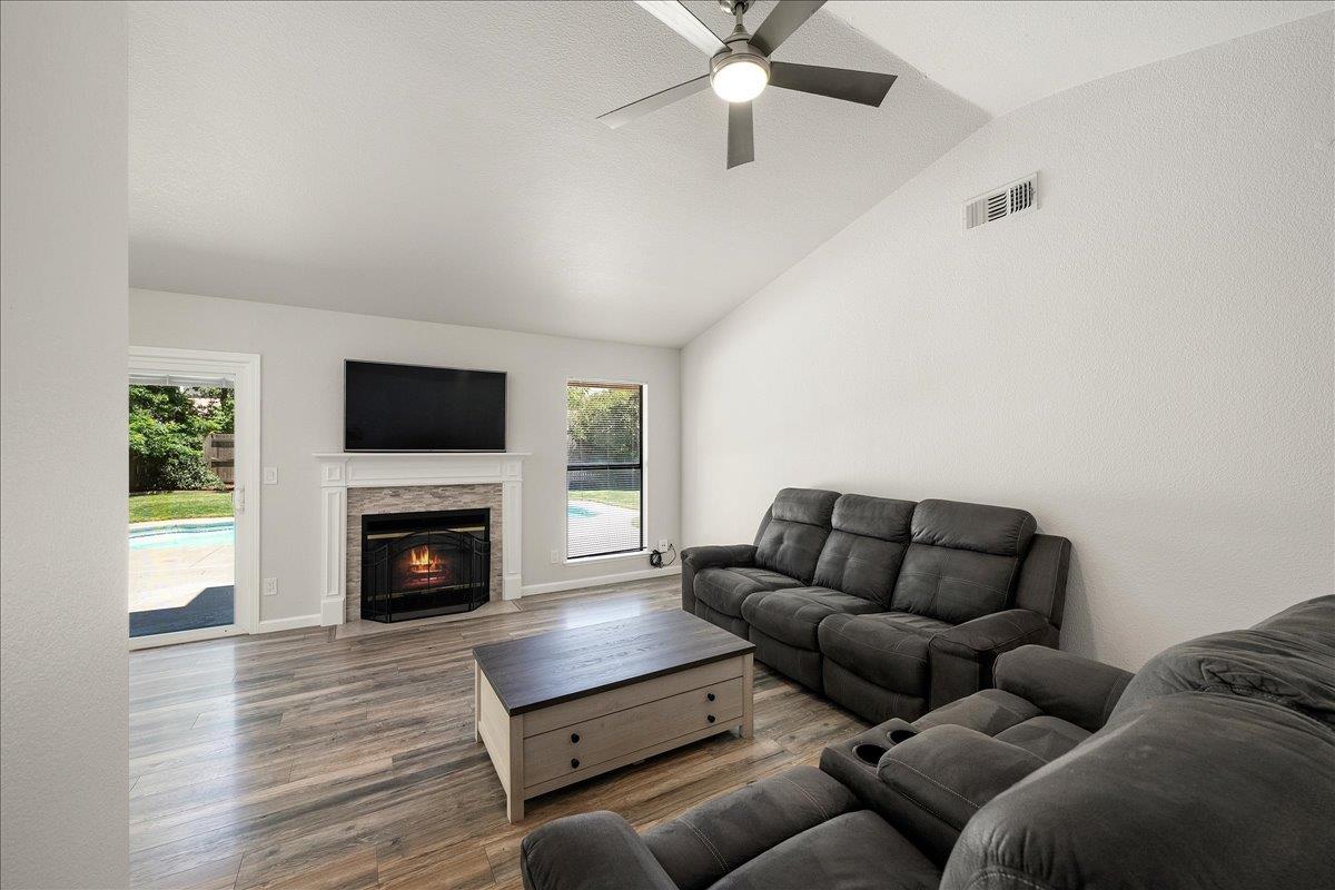 10 Sea Anchor Court