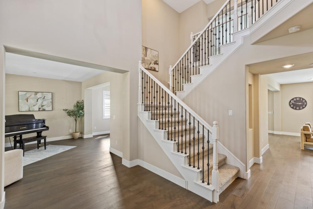 981 Dusty Stone Loop