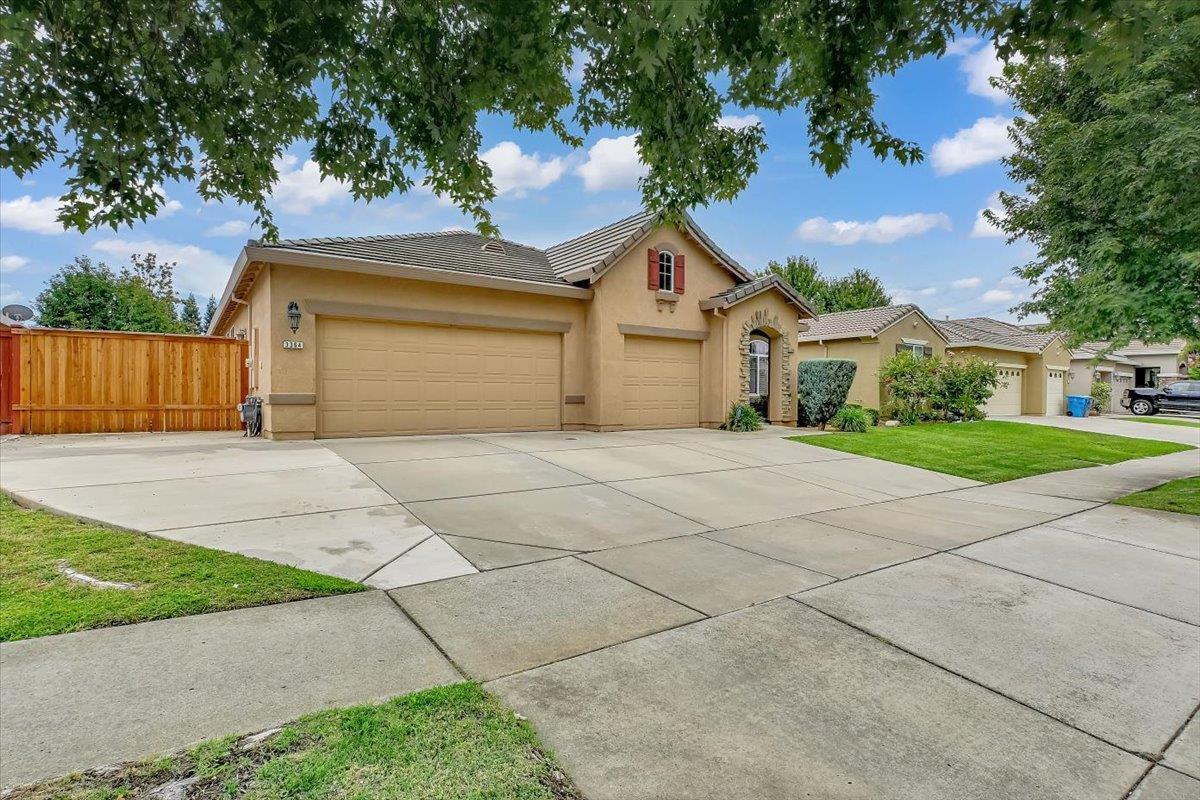 3364 Monroe Drive