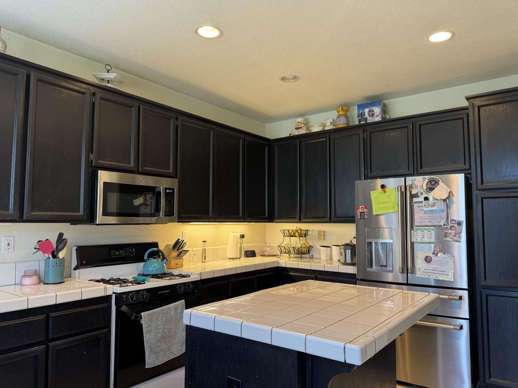 Photo of 8859 Shasta Lily Drive, Elk Grove, CA 95624 (MLS # 226032708)