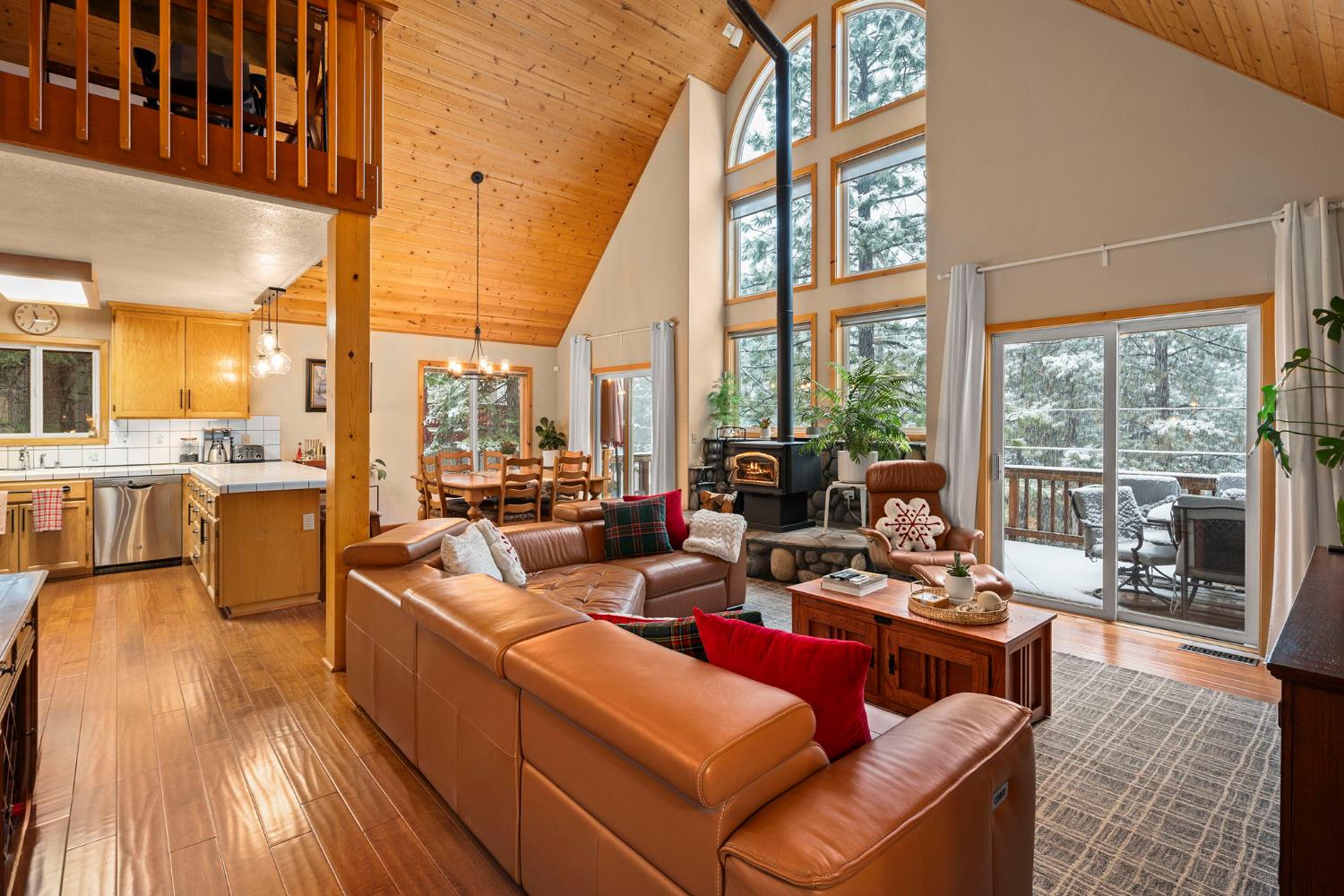 7685 Kingswood Drive